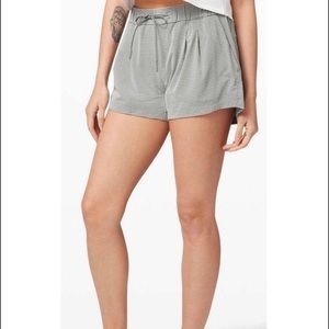 Lulu lemon shorts! 🍋